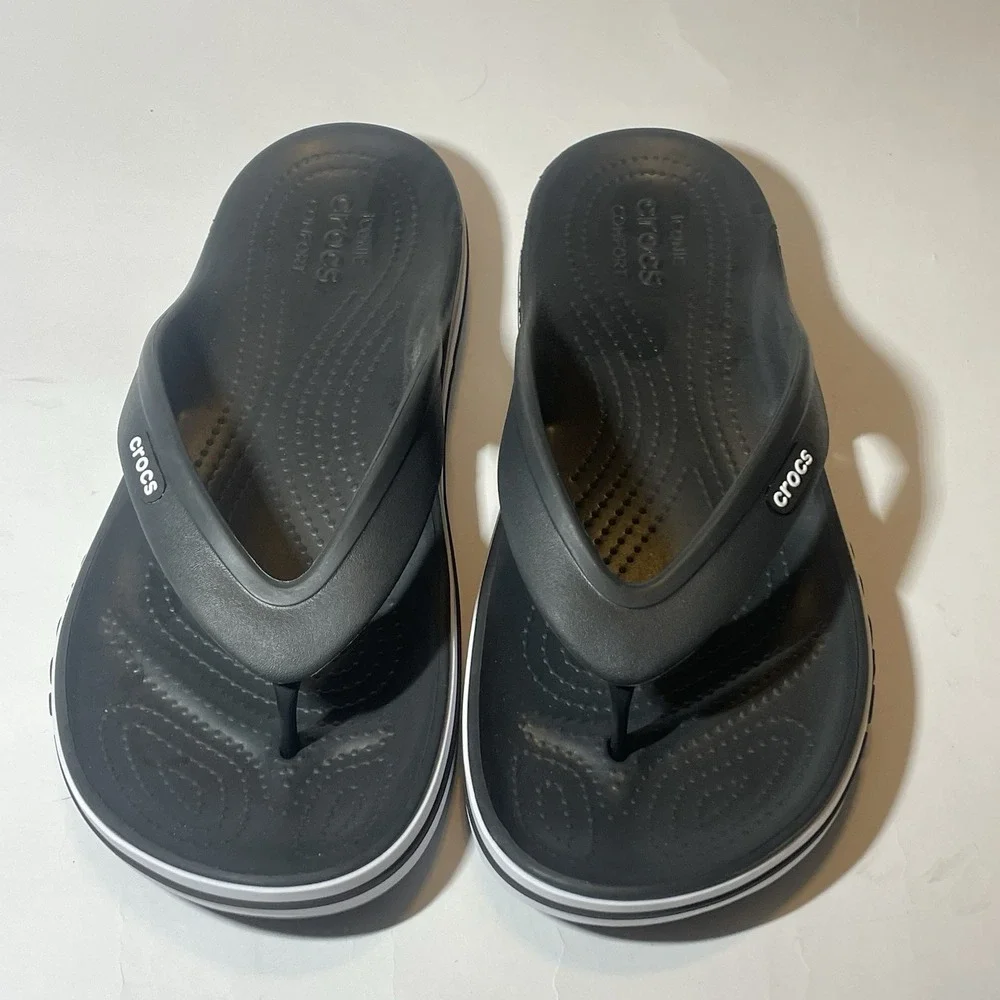 Crocs Thong Sandals Lightweight Comfort Black / white SZ Men's 10 Women's 12 New